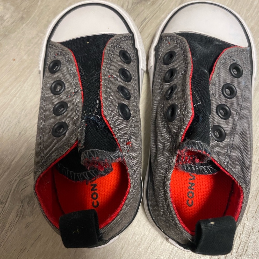 Converse baby size 5